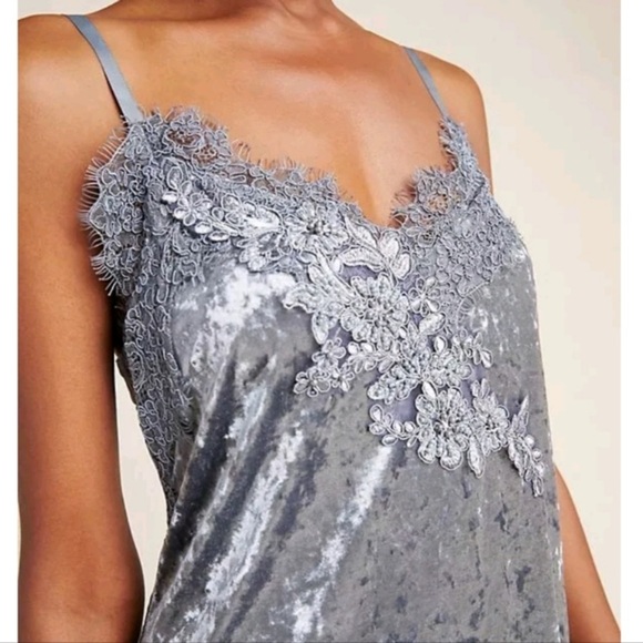NWT Porridge x Anthropologie Tessie Grey
Velvet Lace Sequins Slip Dress S Party - Picture 15 of 16